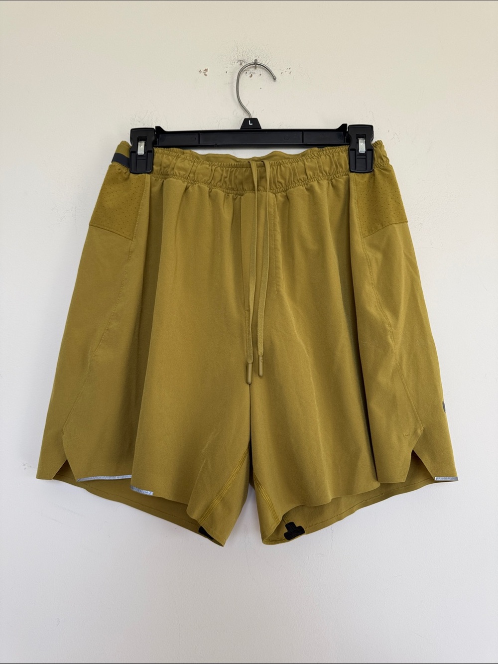 lululemon athletica Men's Olive Drab Athletic Shorts
